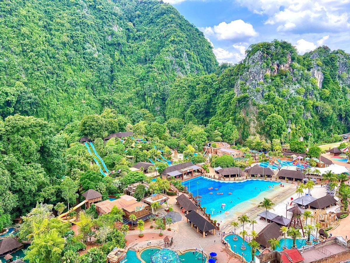 Hotspring 2 Room 1512 Suite Sunway Onsen With Theme Park View 4 Pax Тамбун Екстериор снимка
