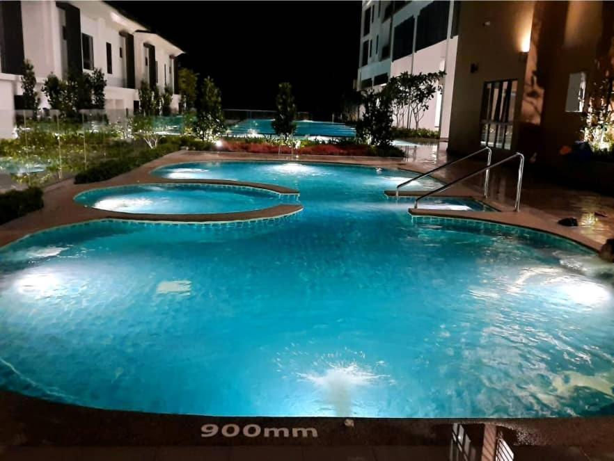 Hotspring 2 Room 1512 Suite Sunway Onsen With Theme Park View 4 Pax Тамбун Екстериор снимка